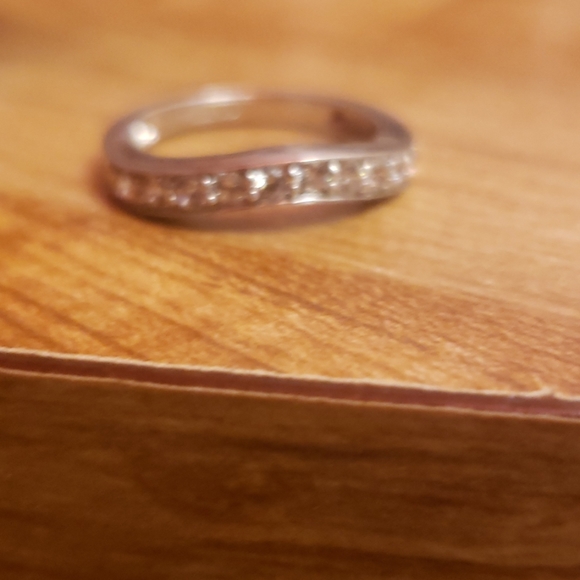 Diamond ring - Picture 3 of 4